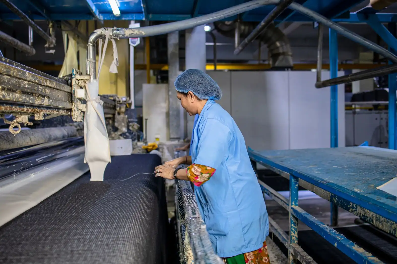 河北地区工业厂房彩钢瓦屋面施工工艺与质量控制措施