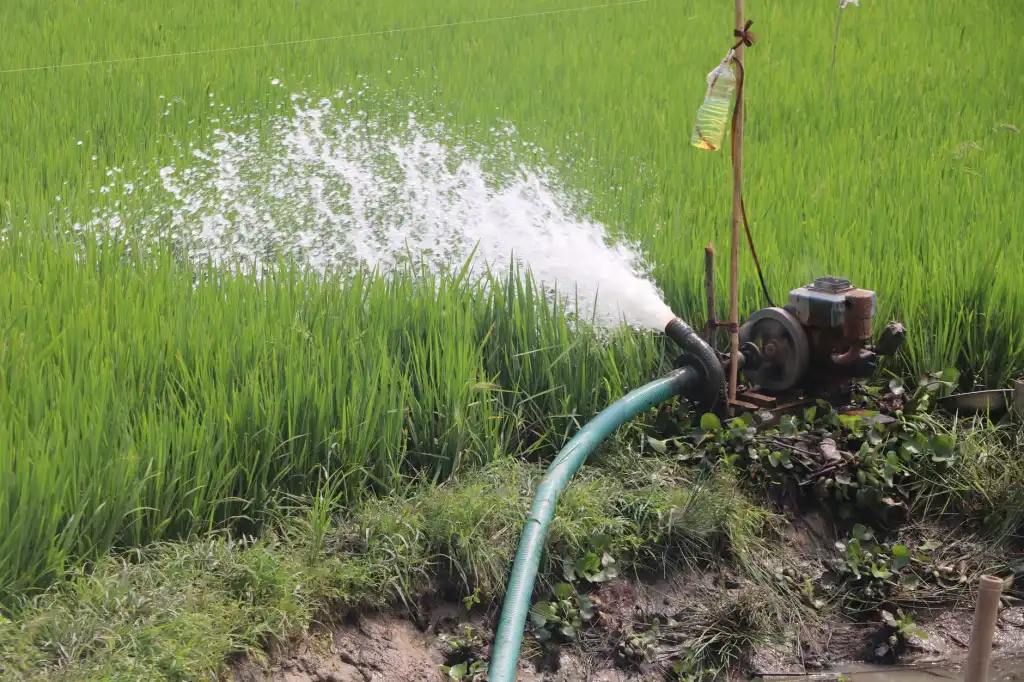 华北地区彩钢瓦屋面防腐与檩条间距设计的技术探讨